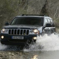 2005-2007. Jeep Grand Cherokee CRD Limited (WK)