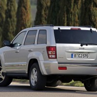 2005-2010. Jeep Grand Cherokee 5.7 Limited (WK)