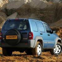 2005-2007. Jeep Cherokee Pioneer (KJ)