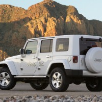 2008. Jeep EV Concept (JK)