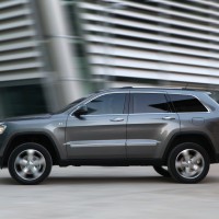 2011-2013. Jeep Grand Cherokee Overland Summit EU-spec (WK2)