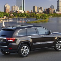 2011-2013. Jeep Grand Cherokee Overland Summit (WK2)