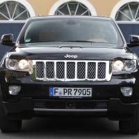 2011-2013. Jeep Grand Cherokee Overland Summit EU-spec (WK2)