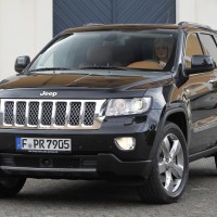 2011-2013. Jeep Grand Cherokee Overland Summit EU-spec (WK2)