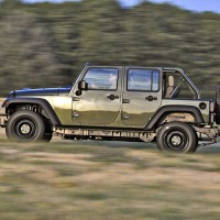 2008–н.в. Jeep J8 5-door