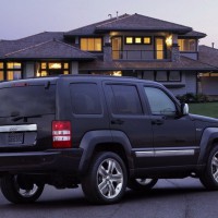 2010–2012. Jeep Liberty Jet (KK)