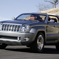 2007. Jeep Trailhawk Concept