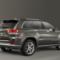 2013–н.в. Jeep Grand Cherokee Summit EU-spec (WK2)