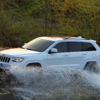 2013–н.в. Jeep Grand Cherokee Overland EU-spec (WK2)