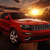 jeep_grand_cherokee_srt_2