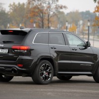 2013–н.в. Jeep Grand Cherokee SRT EU-spec (WK2)