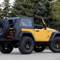 2012. Jeep Wrangler Traildozer Concept (JK)