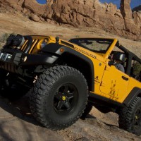 2012. Jeep Wrangler Traildozer Concept (JK)