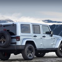 2012. Jeep Wrangler Unlimited Arctic (JK)