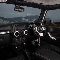 2014. Jeep Wrangler Unlimited Polar AU-spec (JK)