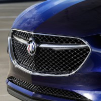 2016-Buick-Avista-Concept-07