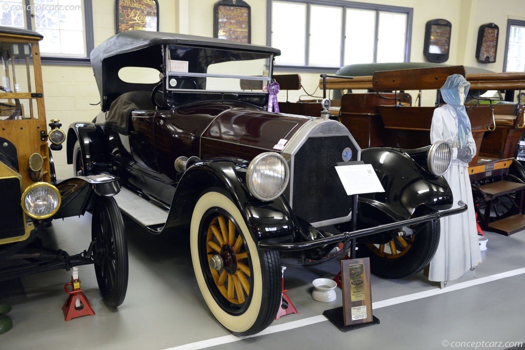1919. Pierce-Arrow Model 48