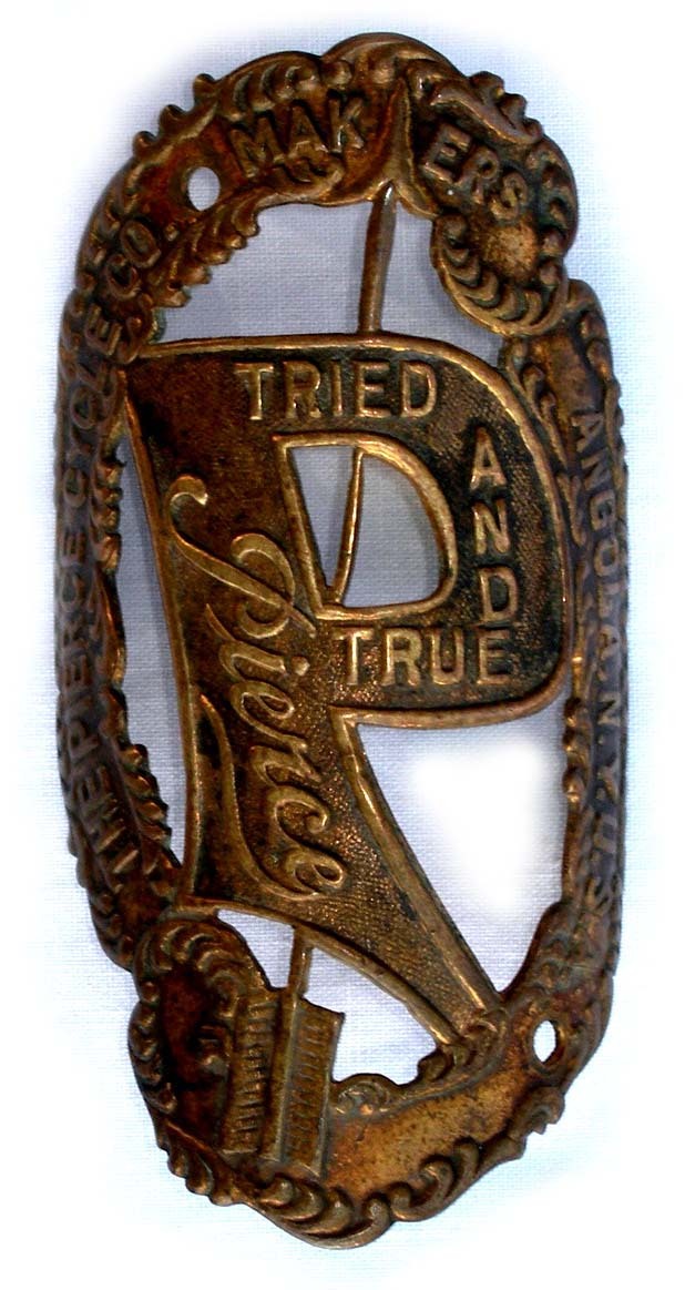 1912. Pierce-Arrow Motorbike (front badge)1