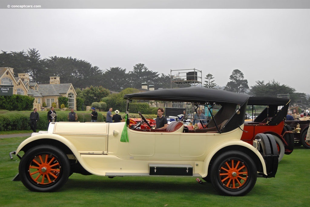 1917. Pierce-Arrow Model 48B 4-passenger Touring (Series 4)