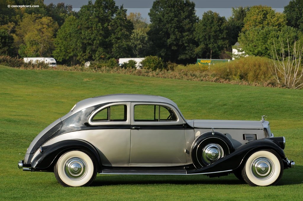 1932-1938 (1934). Pierce-Arrow Model 1250A