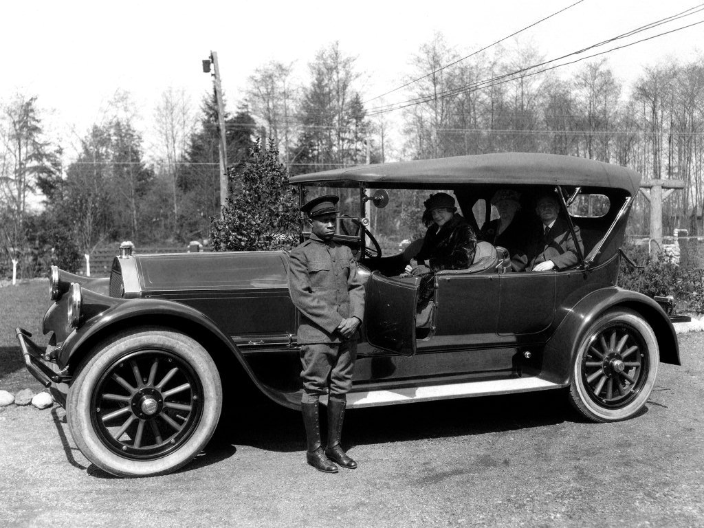 1919. Pierce-Arrow Model 31 Touring