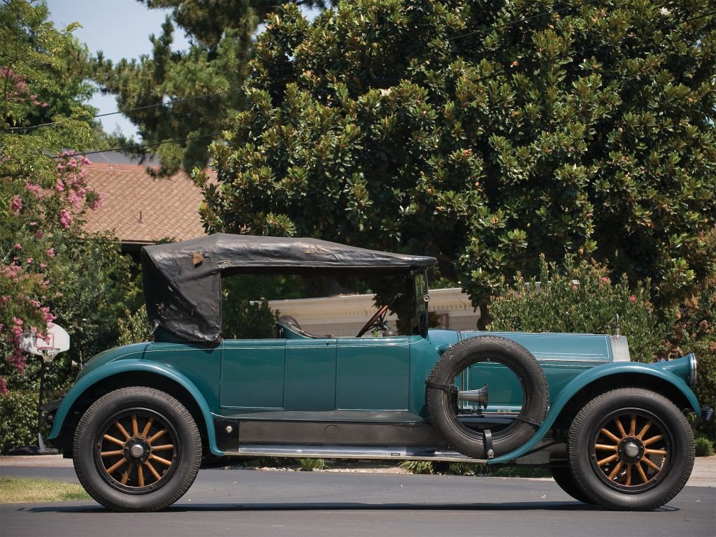 1918. Pierce-Arrow Model 66 A Roadster