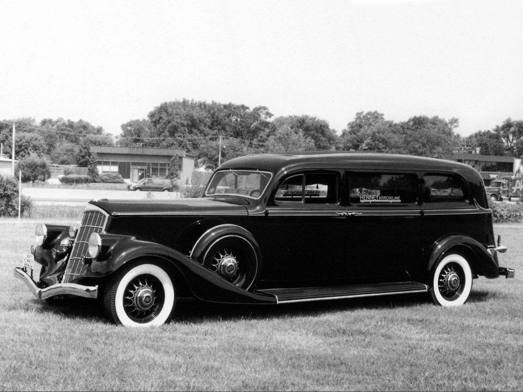 1934. Henney Pierce-Arrow Model 840A Arrowline Limousine Hearse