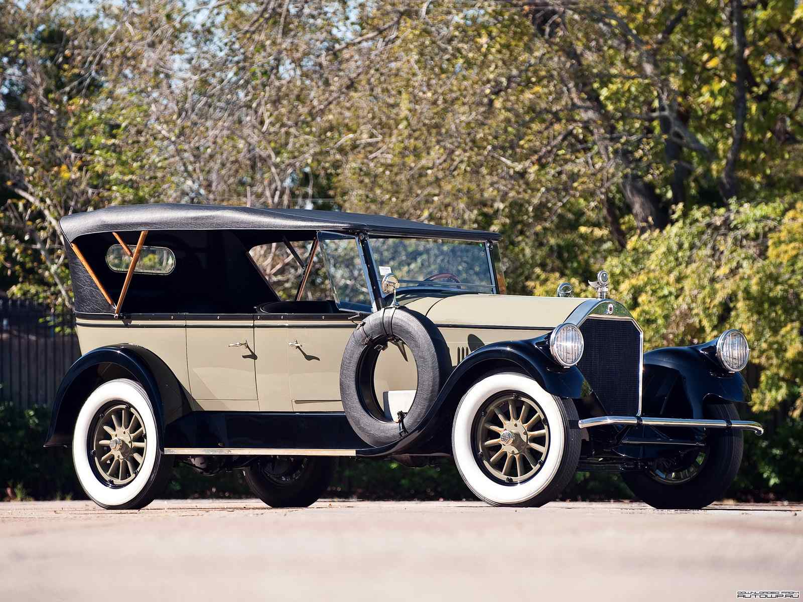 1928. Pierce-Arrow Model 36 7-passenger Touring