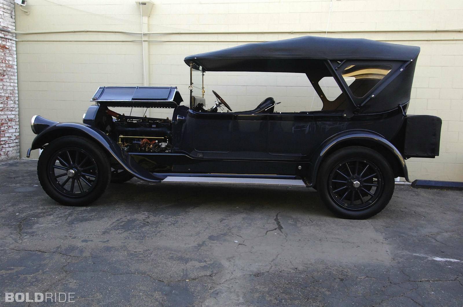 1916. Pierce-Arrow Model 66-A4 7-Passenger Touring