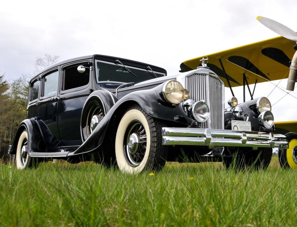 1933. Pierce-Arrow Model 1242 7-passenger Sedan