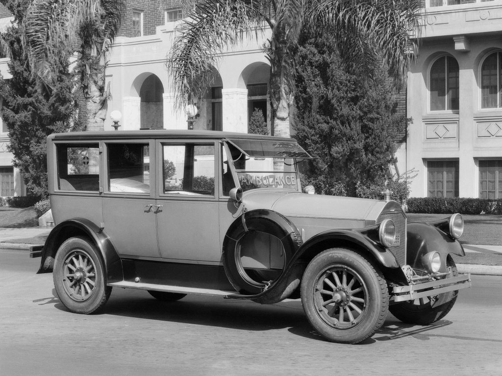 1924. Pierce-Arrow Model 33 Ambulance