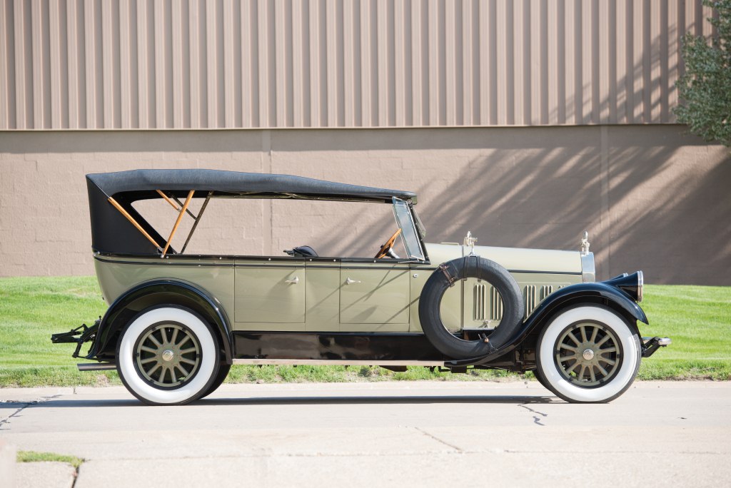 1928. Pierce-Arrow Model 36 7-passenger Touring