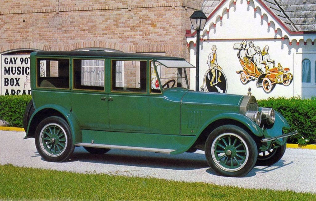 1923. Pierce-Arrow Model 38 Limousine