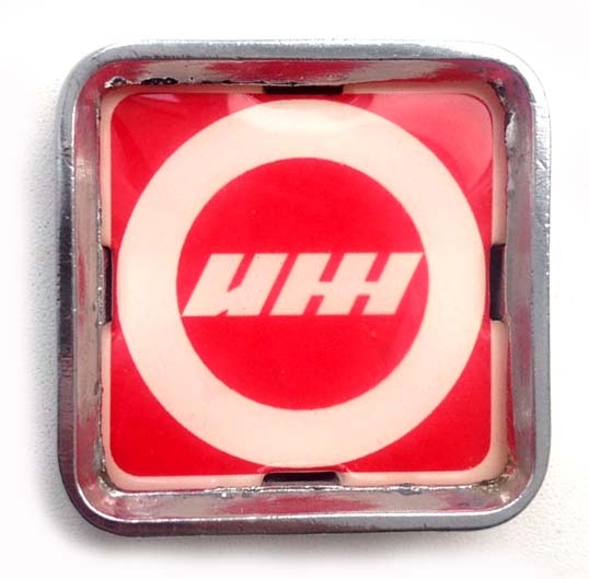1973-1982. Izh-2125 (grill emblem in red)