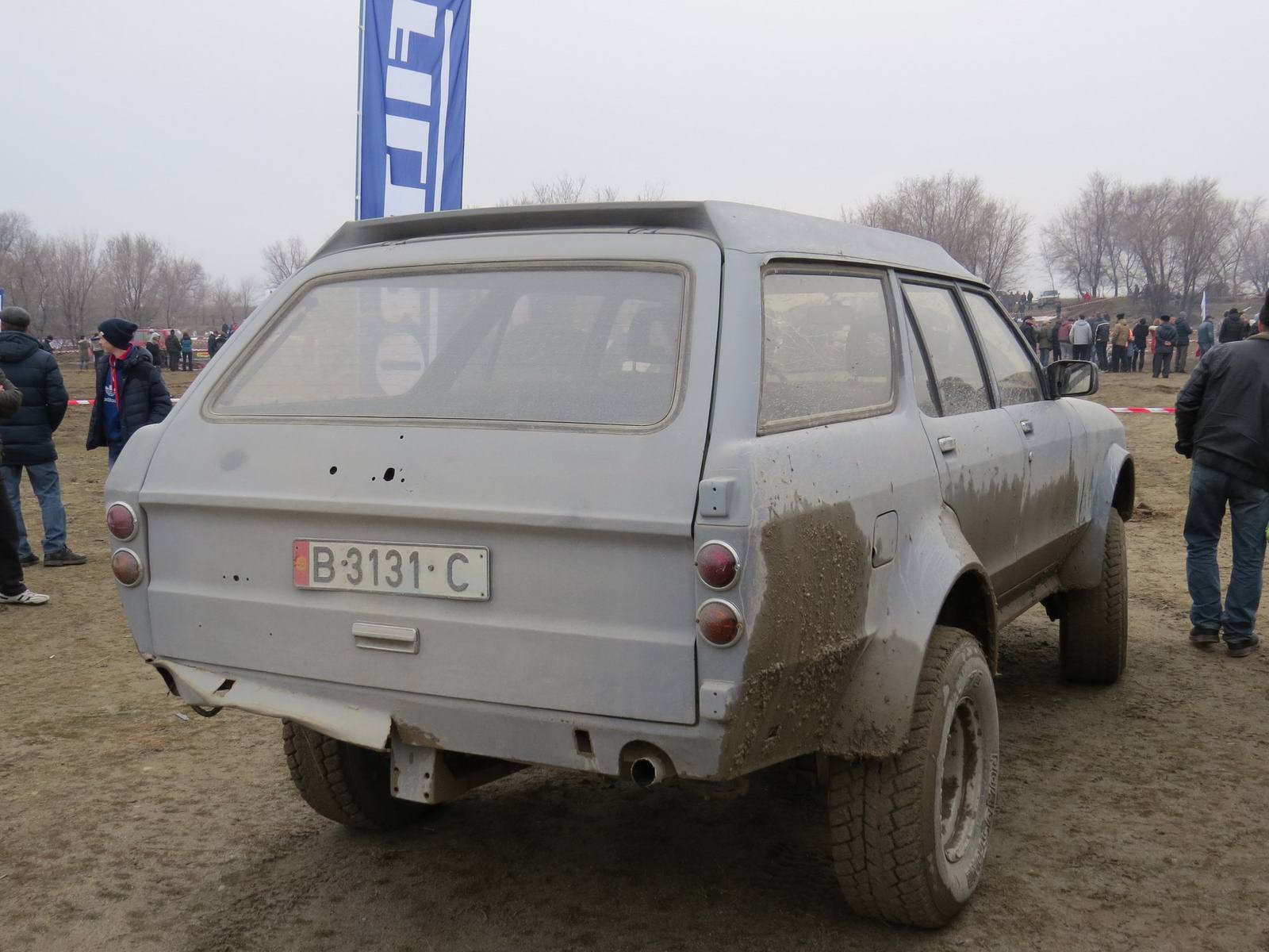 2000 (?). САМАВТО. Кыргызстан. Бишкек. Автор неизвестен. Агрегатная база Ford Granada