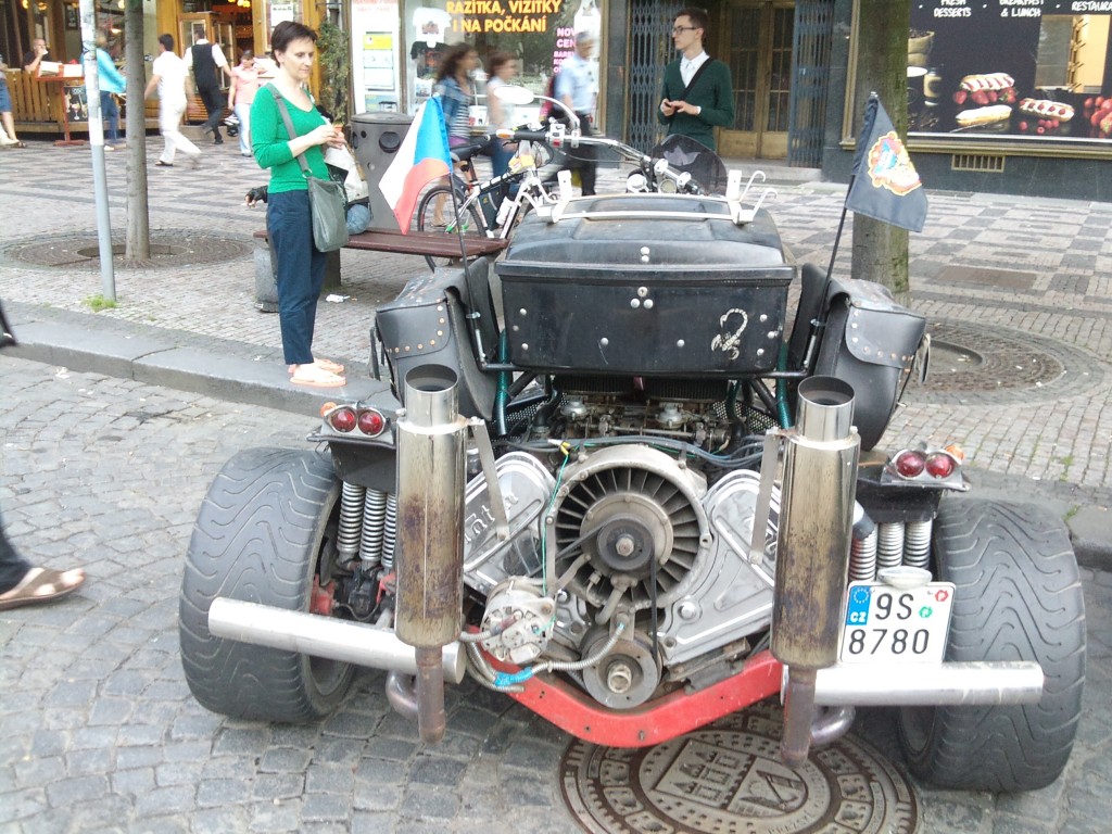 2000 (?). САМАВТО. Чехия. Прага. Автор неизвестен. Агрегатная база Tatra 613