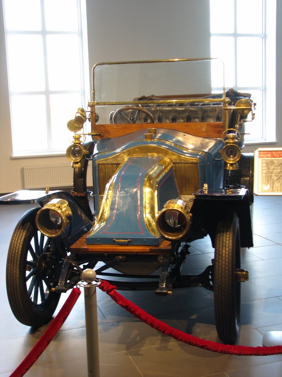 1913-1914. Renault Type DM (11CV) Tourer