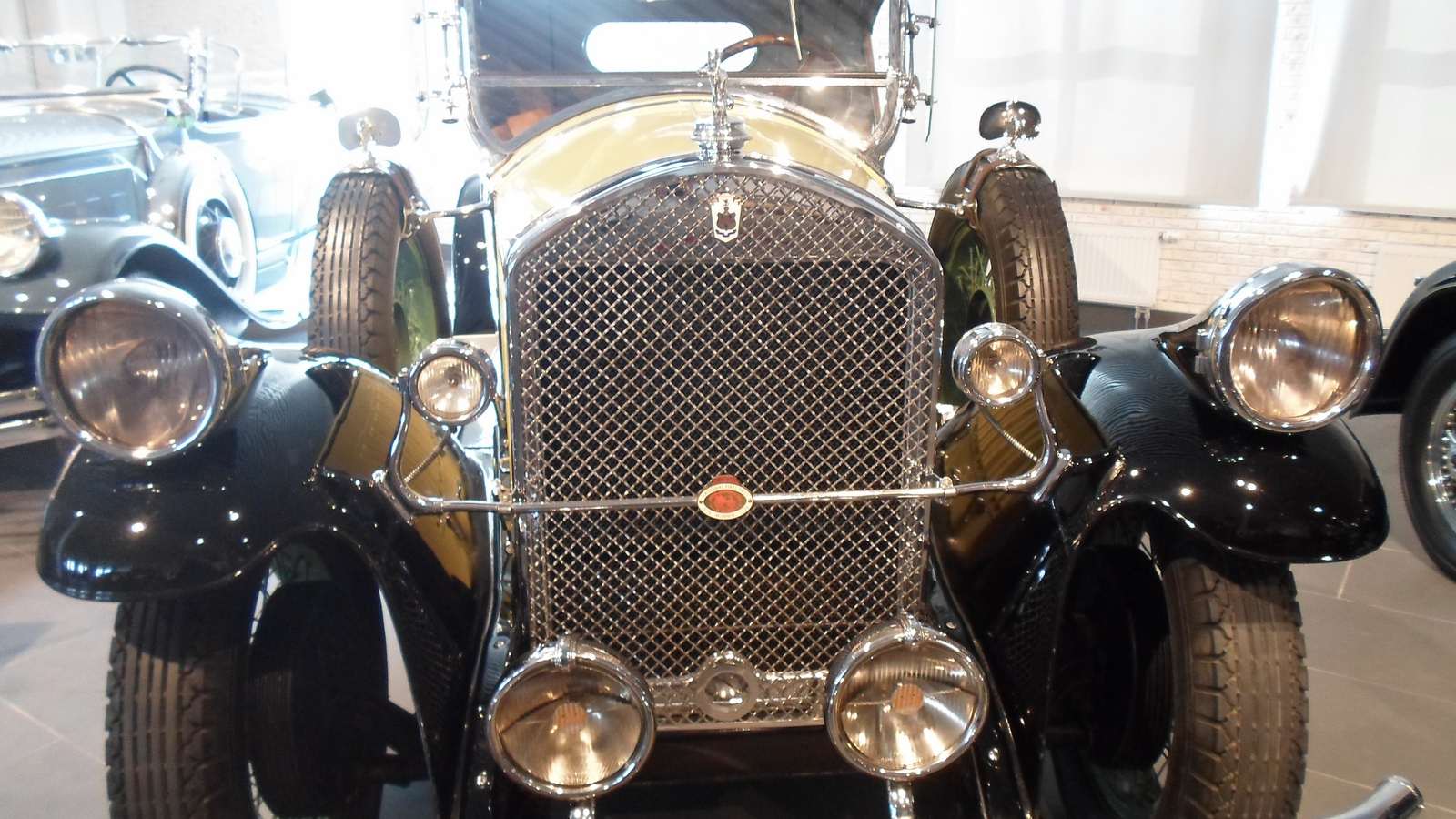 1928. Pierce-Arrow 81 Roadster