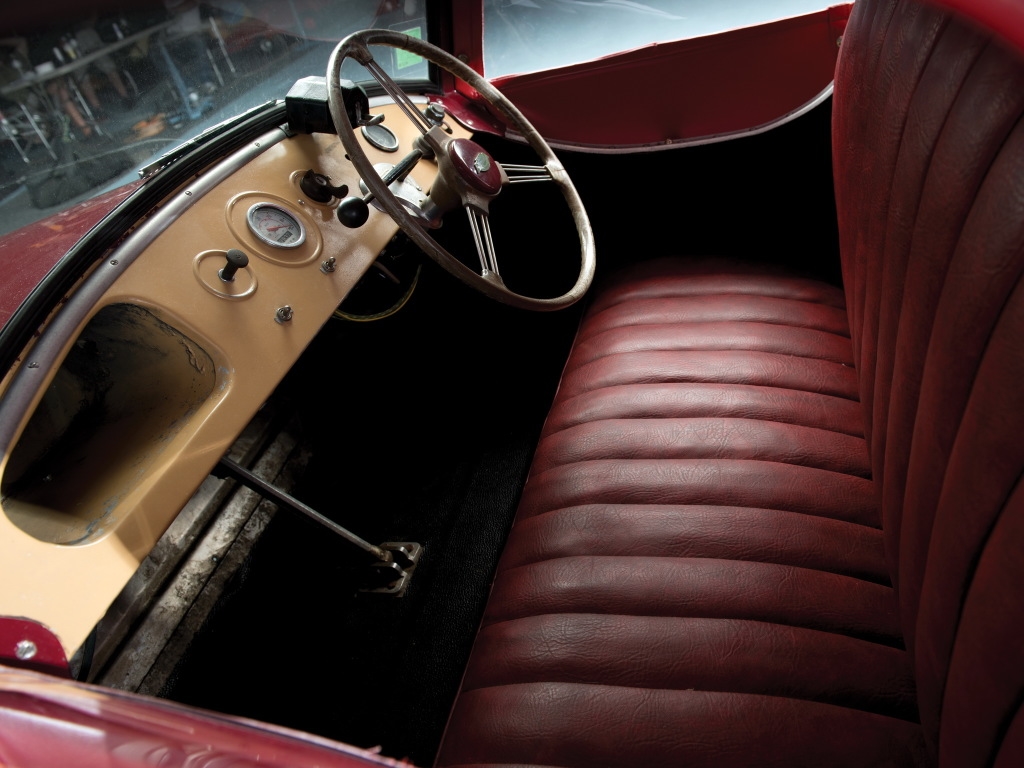 1951-1952. Bond Minicar Mark B Tourer