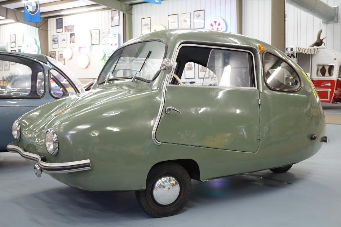 1954-1955. Fuldamobil NWF 200