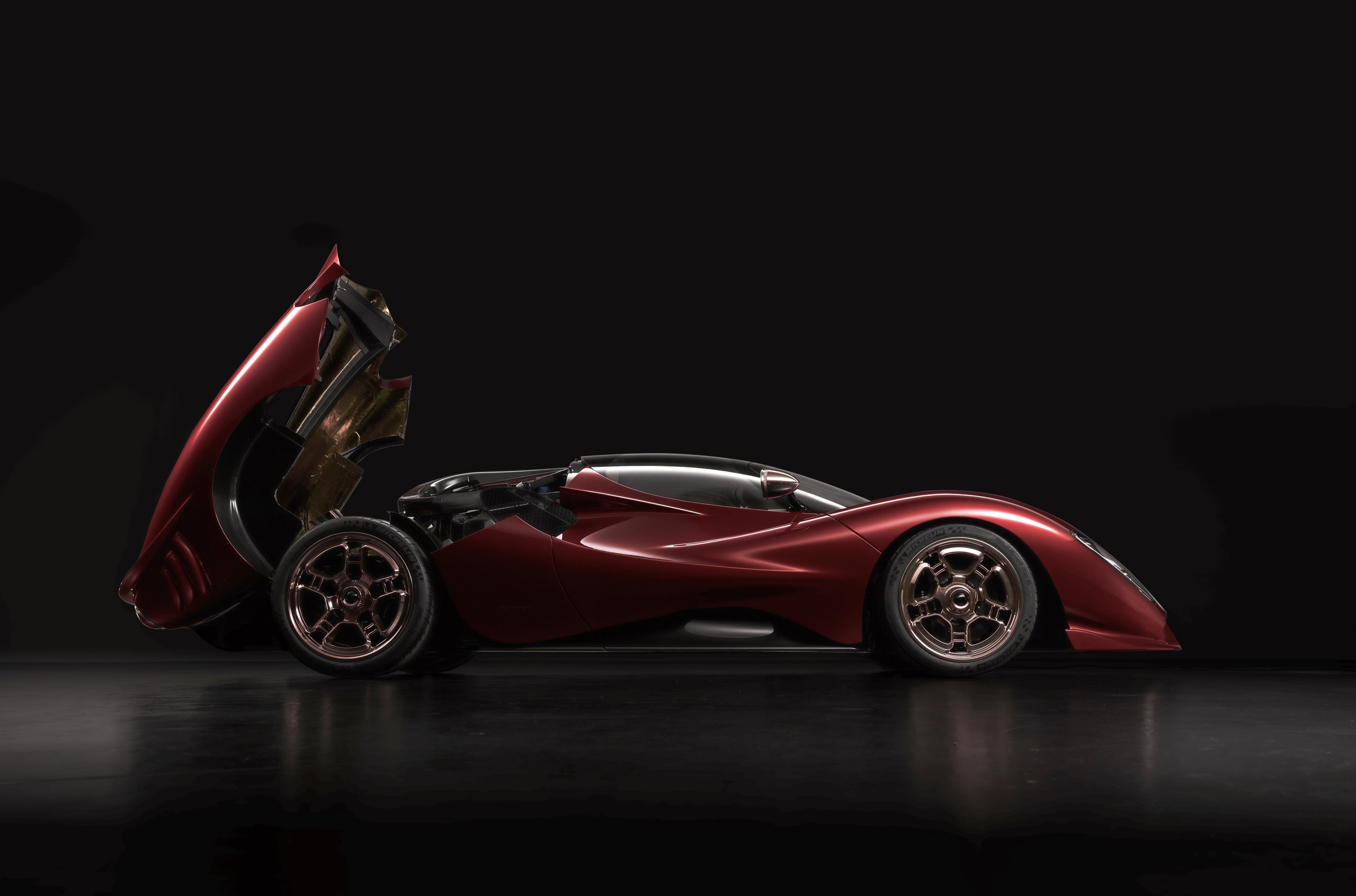 De Tomaso P72