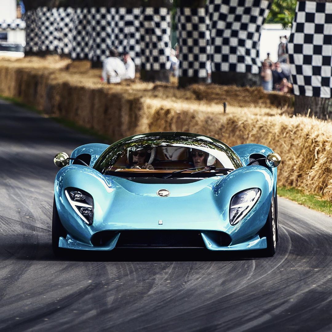 De Tomaso P72